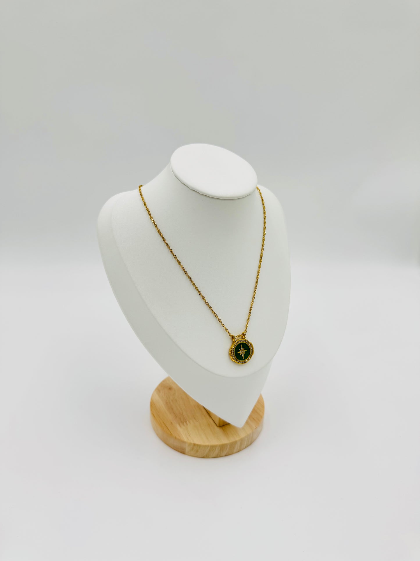 Green Compass Pendant Necklace – Non-Tarnish, Hypoallergenic