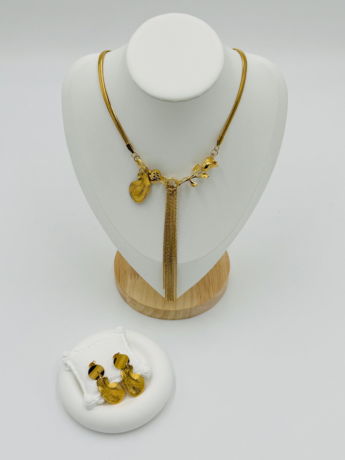 Boho Leaf & Tassel Necklace with Earrings โ 18K Gold Plated