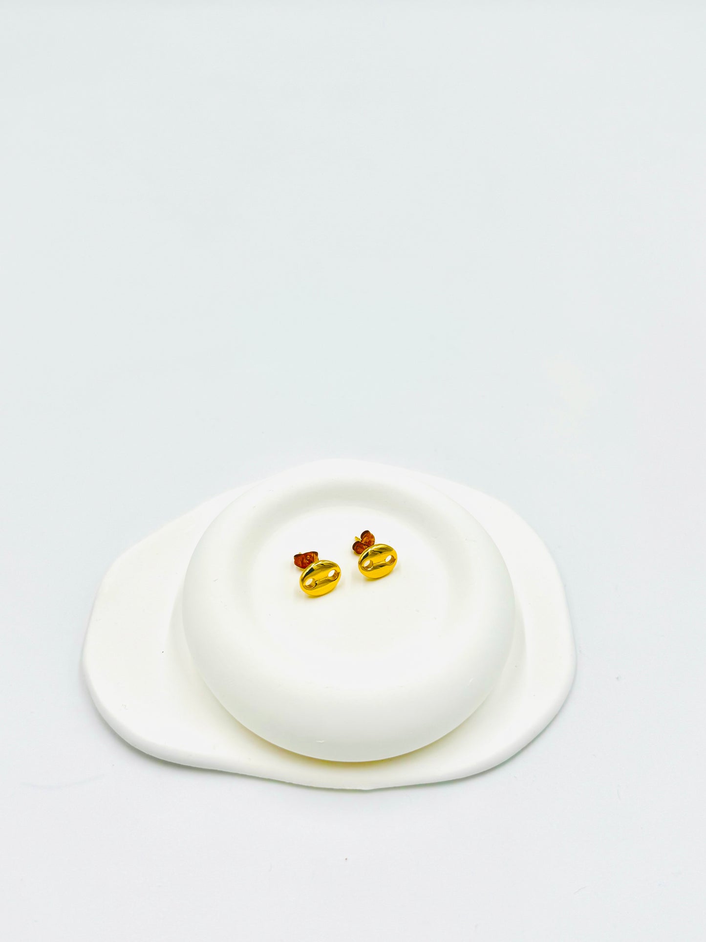 Minimalist Oval Stud Earrings – 18K Gold Plated, Non-Tarnish
