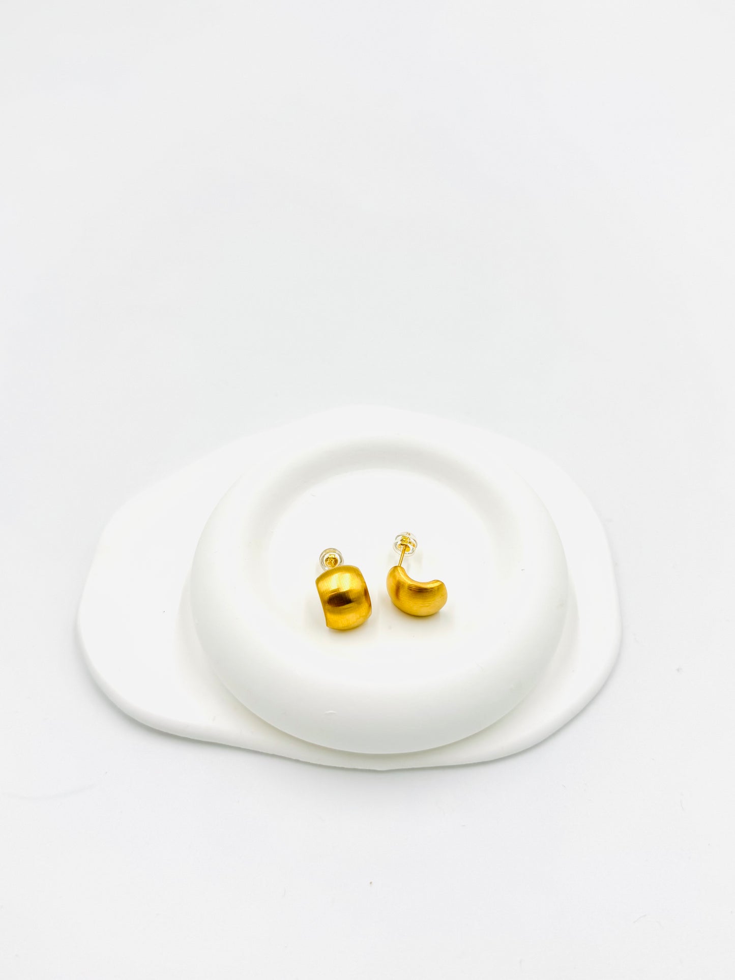 Gold-Plated Chunky Drop Earrings – Matte Finish