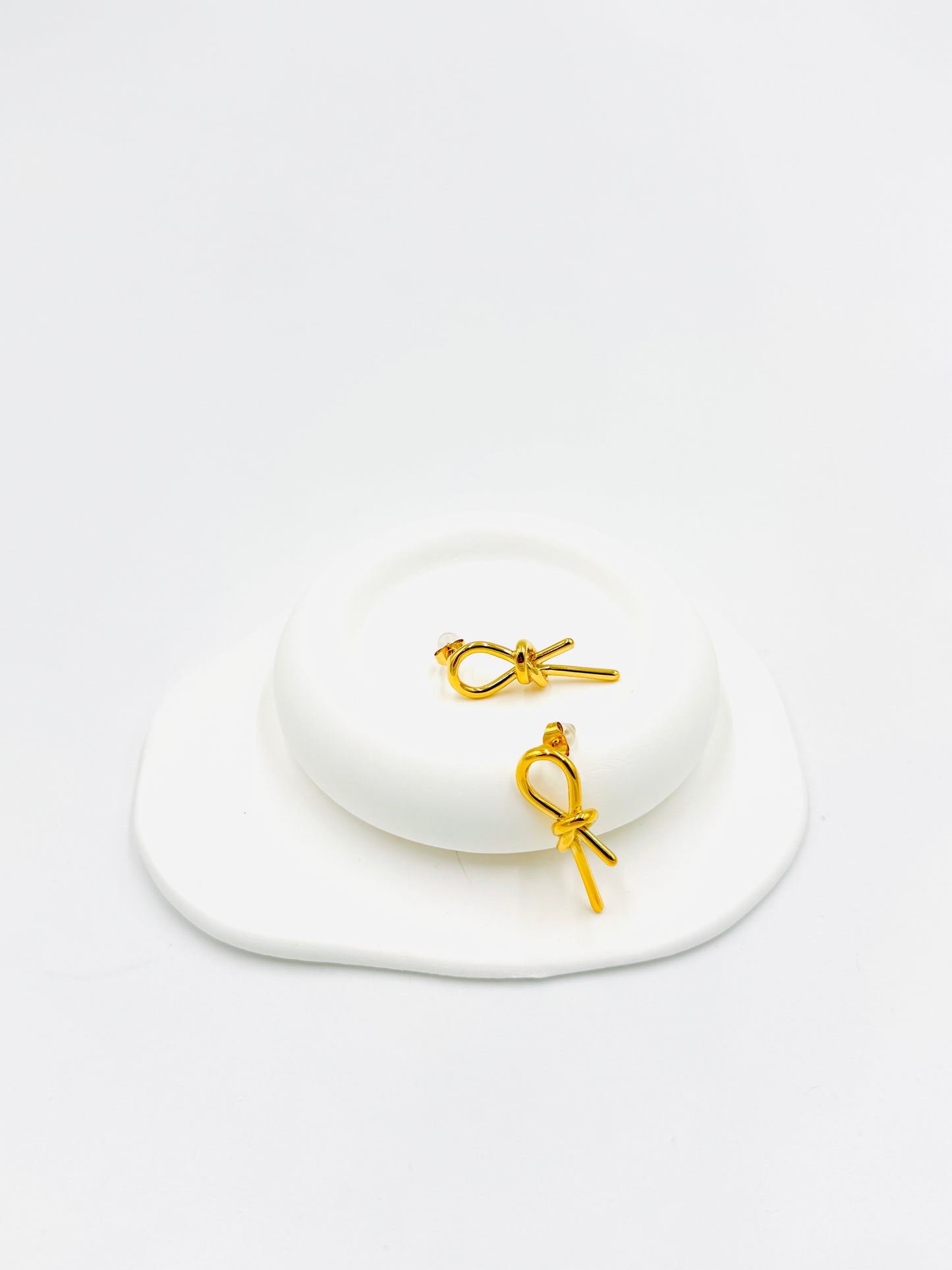 Elegant Knot Drop Earrings – 18K Gold Plated, Non-Tarnish
