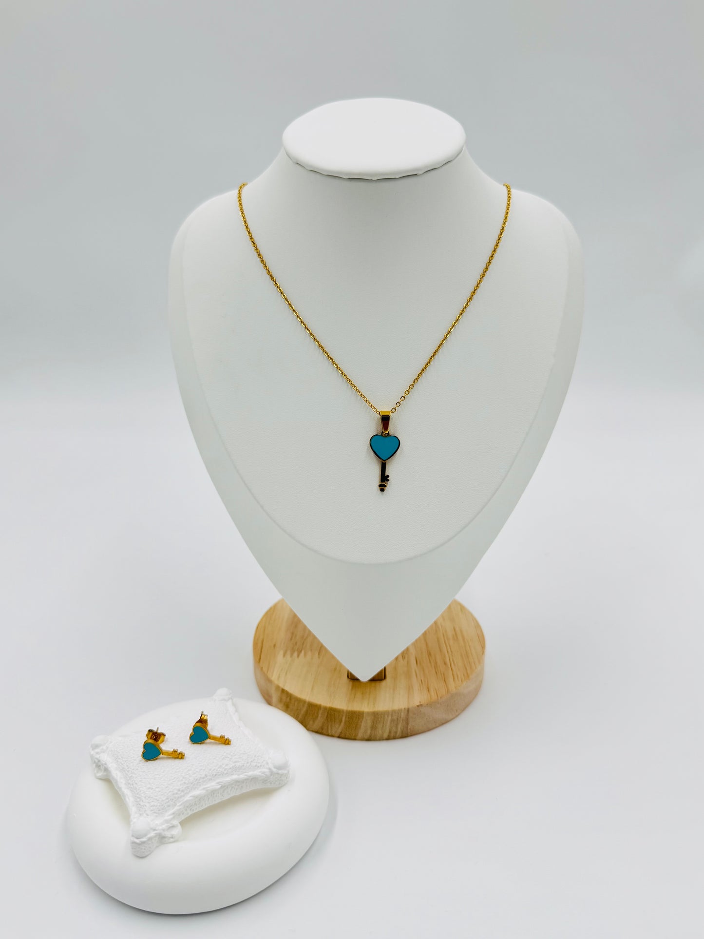 Heart Key Necklace & Earring Set โ 18K Gold Plated