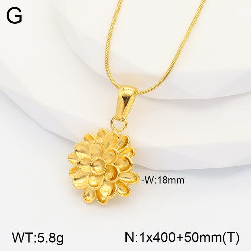 Elegant Floral Pendant Necklace | Non-Tarnish, Hypoallergenic Jewelry