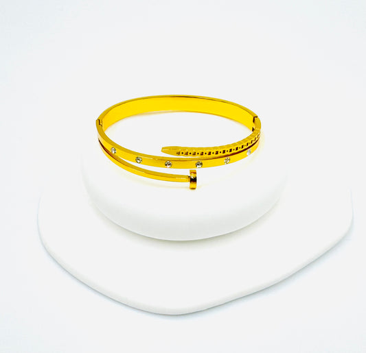 Crystal Nail-Inspired Bangle – 18K Gold Plated, Non-Tarnish & Hypoallergenic