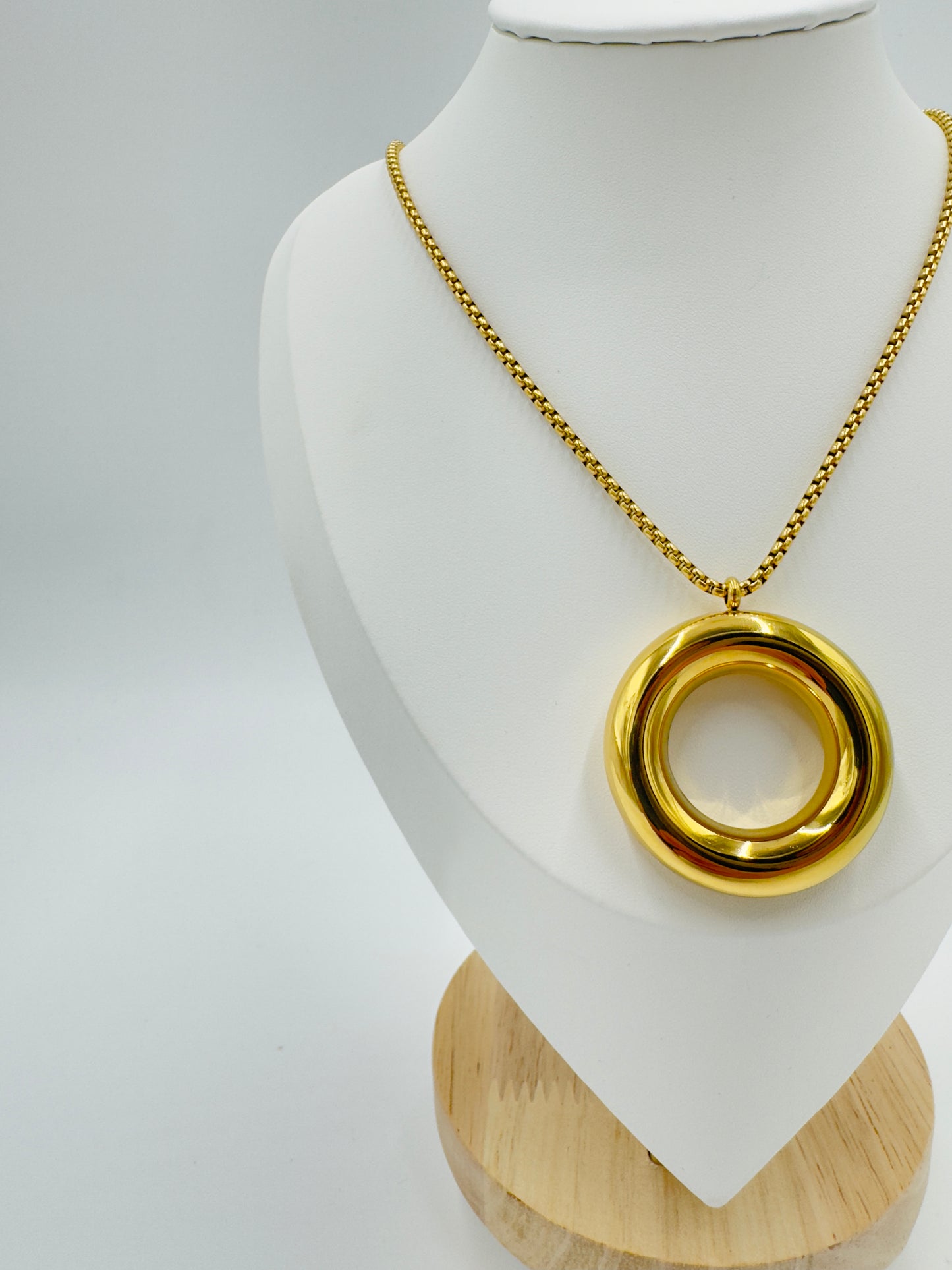 Bold Circle Pendant Necklace | Non-Tarnish, Hypoallergenic Jewelry