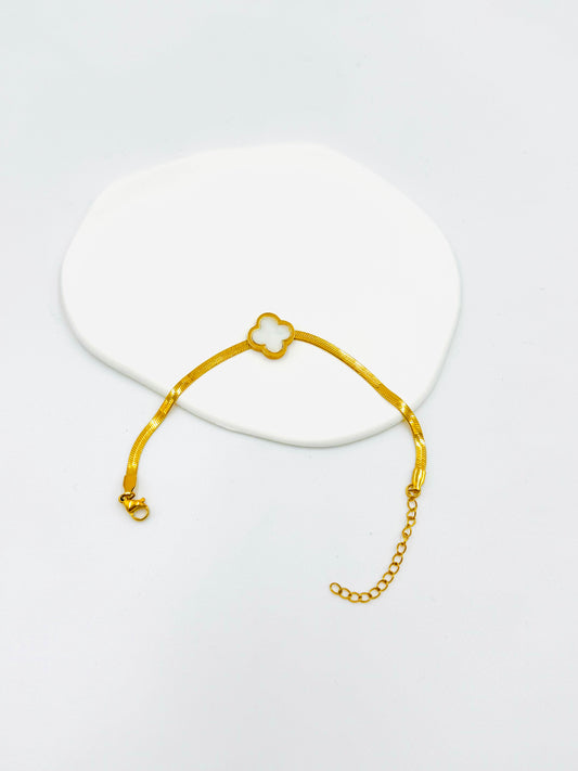 White Clover Center Bracelet – 18K Gold Plated, Enamel Accent & Hypoallergenic