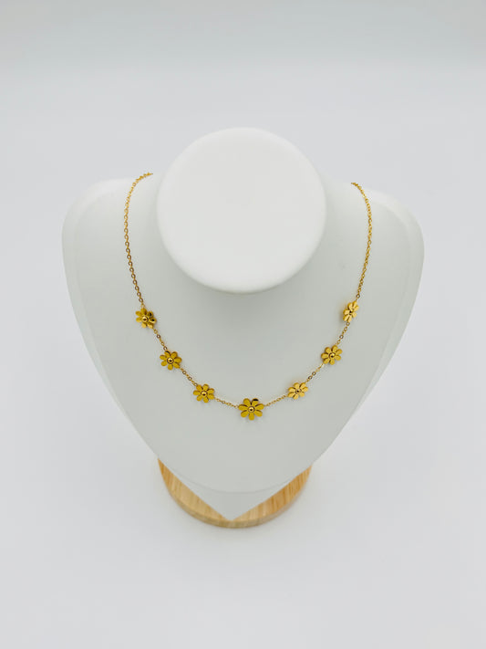 Golden Daisy Chain Necklace – 18K Gold Plated, Non-Tarnish, Hypoallergenic
