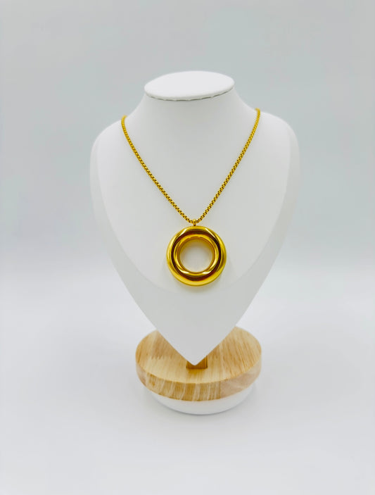Bold Circle Pendant Necklace | Non-Tarnish, Hypoallergenic Jewelry